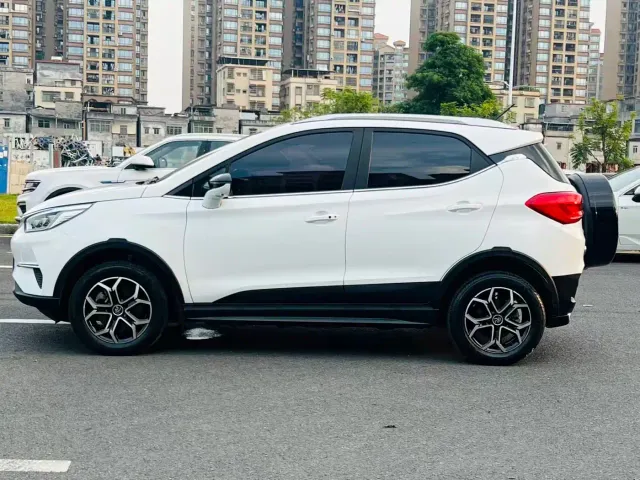 BYD Yuan Pro — Фото автомобиля 2