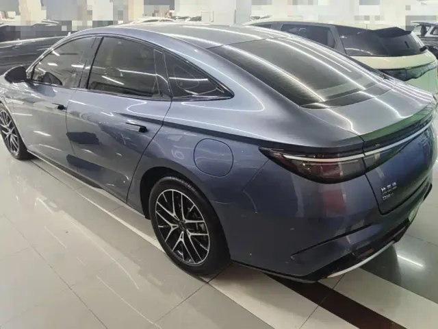 BYD Seal 07 DM-i — Фото автомобиля 4