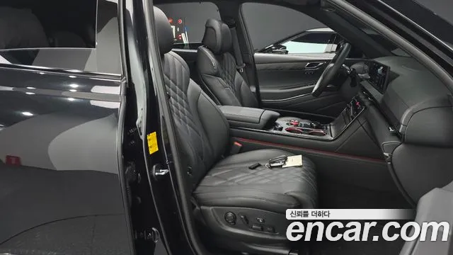Genesis GV80 — Фото автомобиля 16
