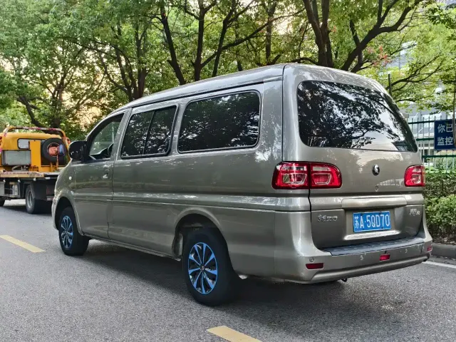 Forthing Lingzhi — Фото автомобиля 7