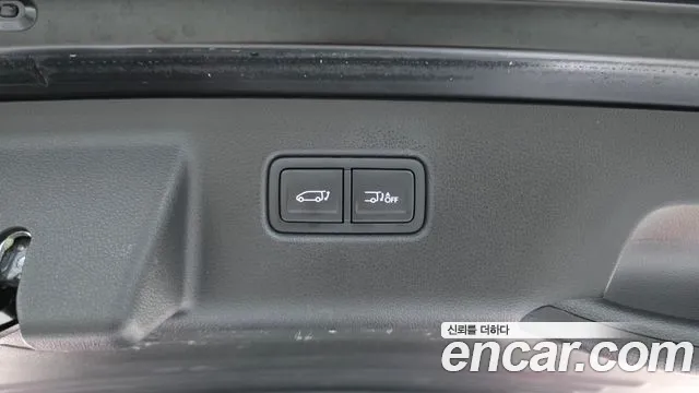 Hyundai Staria Staria 4WD Tourer 9 мест — Фото автомобиля 18