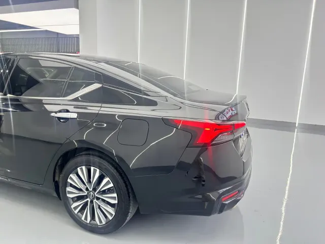 Nissan Teana — Фото автомобиля 12