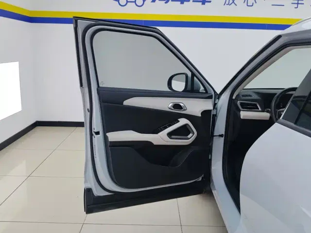 BYD Yuan UP — Фото автомобиля 7