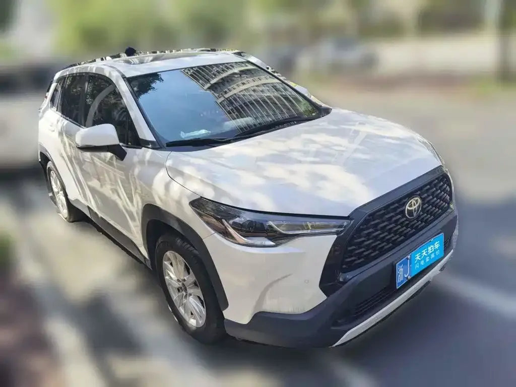 Toyota Corolla Cross 2023 2.0L Elite Edition — Фото автомобиля 3