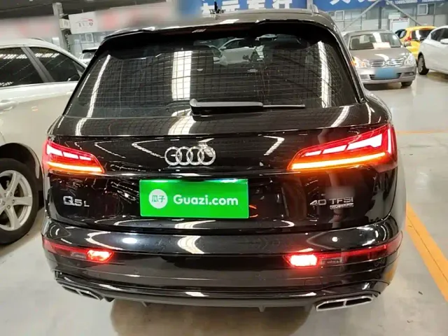 Audi Q5L — Фото автомобиля 5