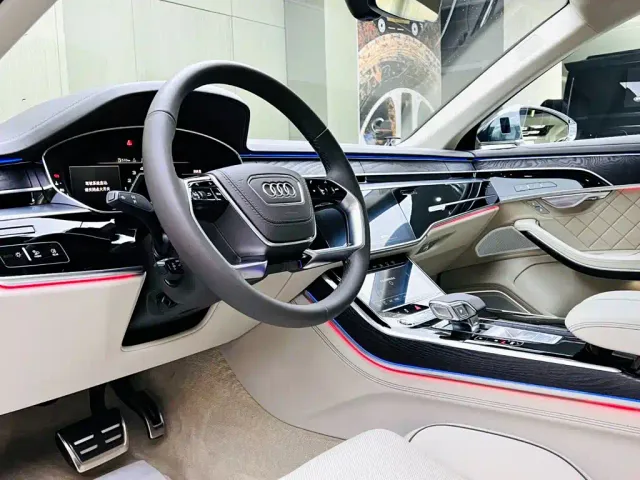 Audi A8 — Фото автомобиля 8