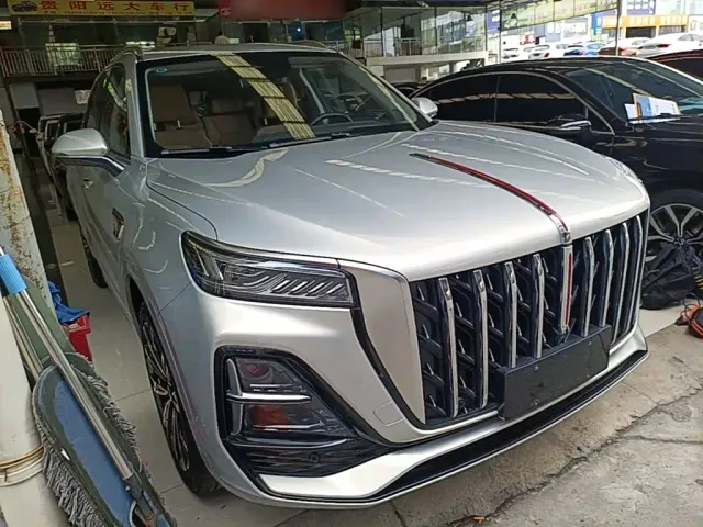Hongqi HS5 — Фото автомобиля 3