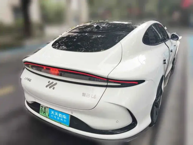 IM Motors L6 — Фото автомобиля 2