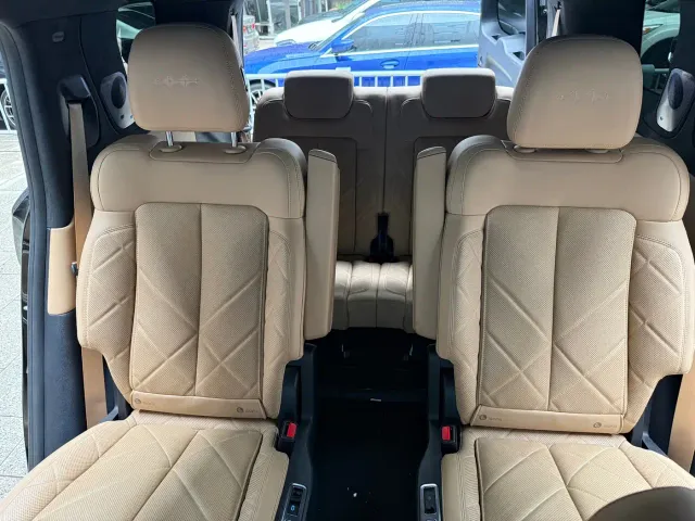 BYD FangChengBao Leopard 8 — Фото автомобиля 11