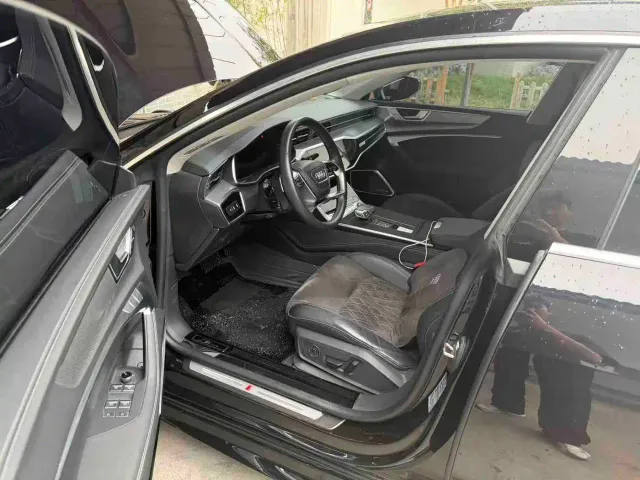 Audi A7L — Фото автомобиля 6