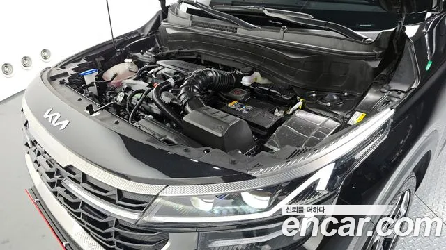 Kia Seltos Бензин 1.6 турбо 2WD — Фото автомобиля 6