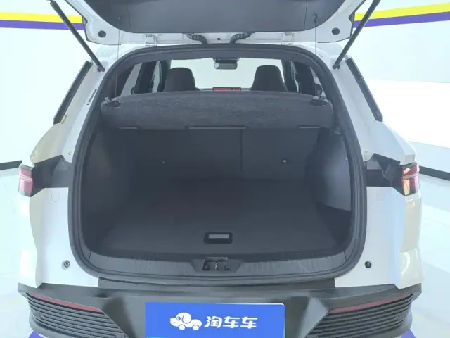 BYD Song Pro — Фото автомобиля 4