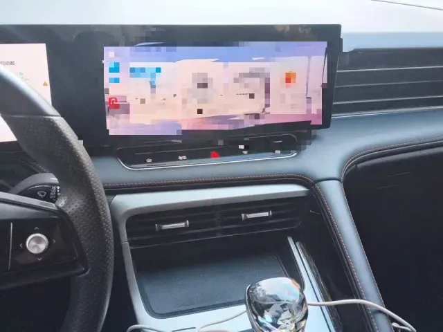 Roewe RX5 — Фото автомобиля 5