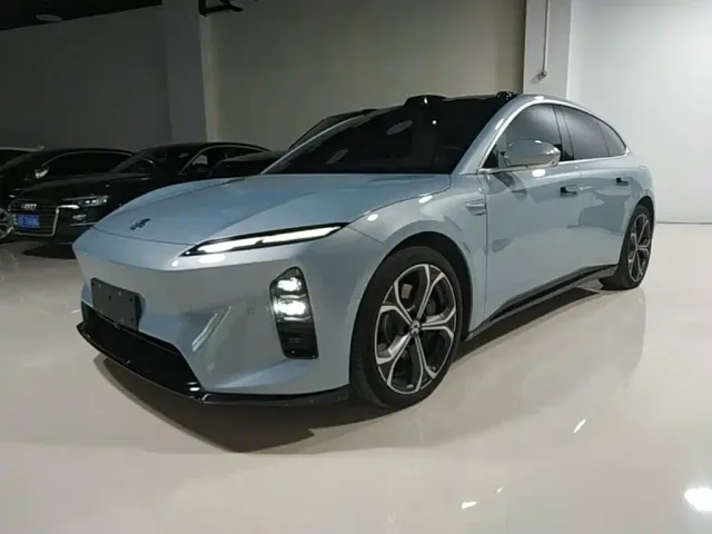 Фотография автомобиля — Nio ET5 Touring