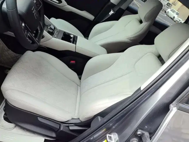 BYD Yuan UP 2025 Smart Drive Edition 401KM Vitality Version — Фото автомобиля 14