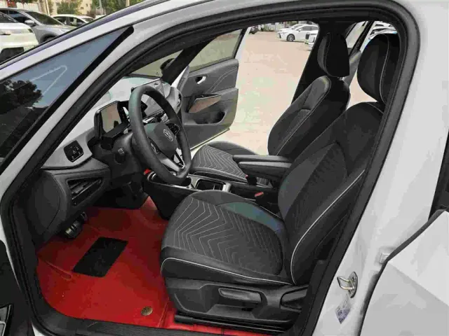 Volkswagen ID.3 — Фото автомобиля 6