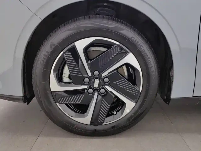 Geely Galaxy L6 — Фото автомобиля 17