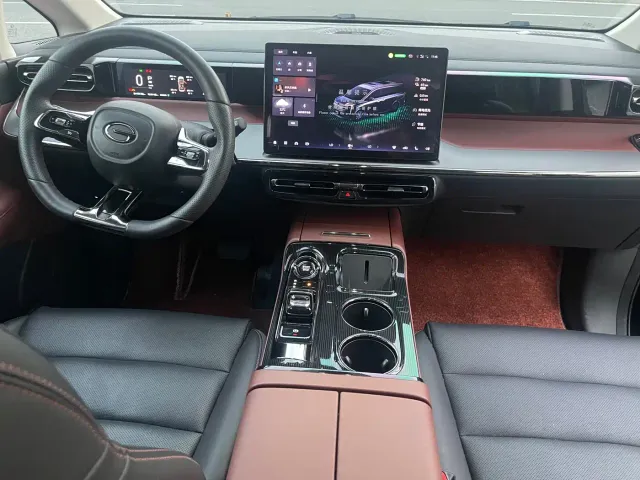 GAC Trumpchi E8 — Фото автомобиля 15