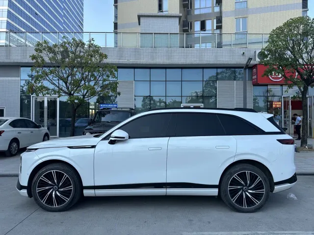 Xpeng G9 — Фото автомобиля 4