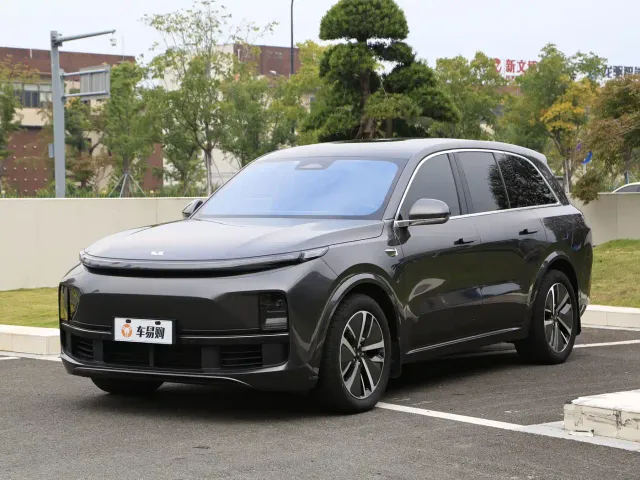 Фотография автомобиля — Li Auto L8
