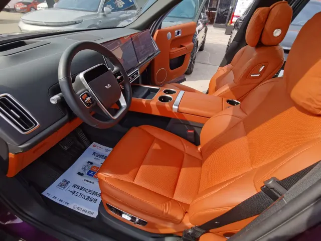Li Auto L9 — Фото автомобиля 12
