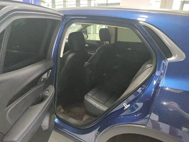 Buick Envision S — Фото автомобиля 6
