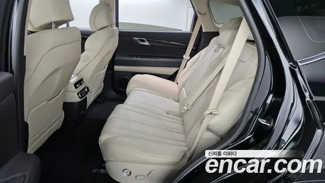 Genesis GV80 — Фото автомобиля 17