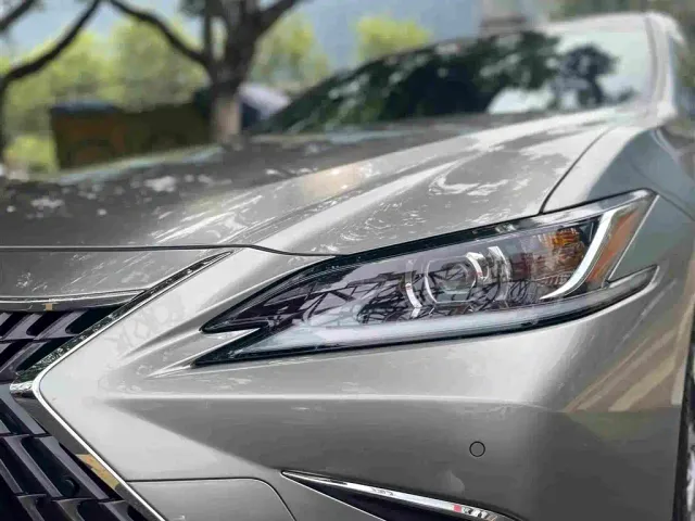 Lexus ES — Фото автомобиля 25