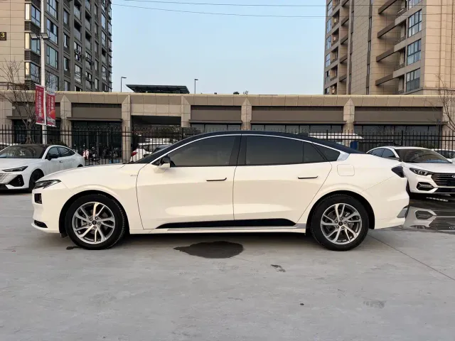 Ford Mondeo — Фото автомобиля 8