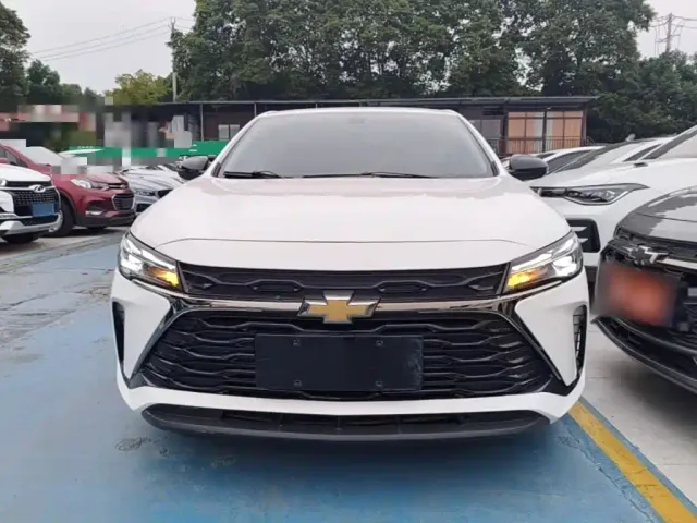Chevrolet Monza — Фото автомобиля 2