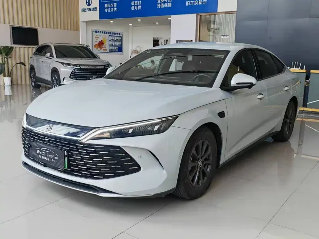 Фотография автомобиля — BYD Qin L