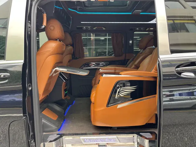 Mercedes-Benz V-Class — Фото автомобиля 19