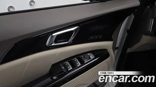 Kia Canival Carnival 4 поколение Бензин 9 мест Hi-Limousine — Фото автомобиля 23