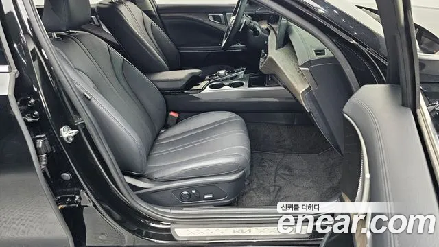 Kia K8 — Фото автомобиля 12