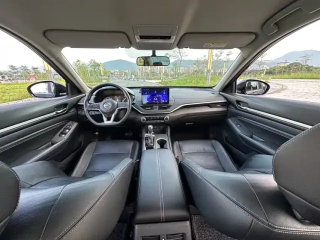 Nissan Teana — Фото автомобиля 24