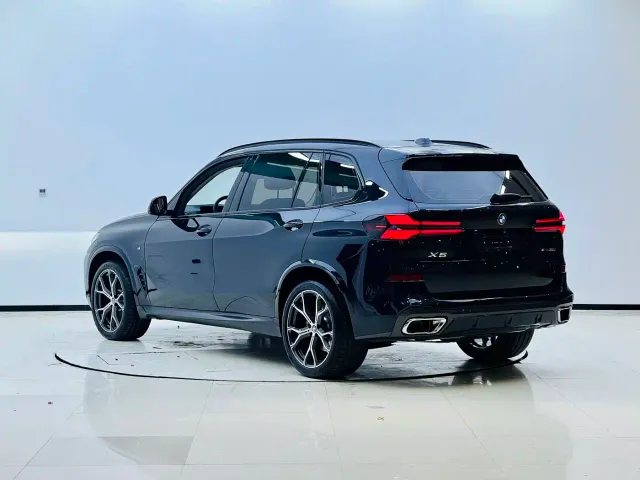 BMW X5 — Фото автомобиля 16