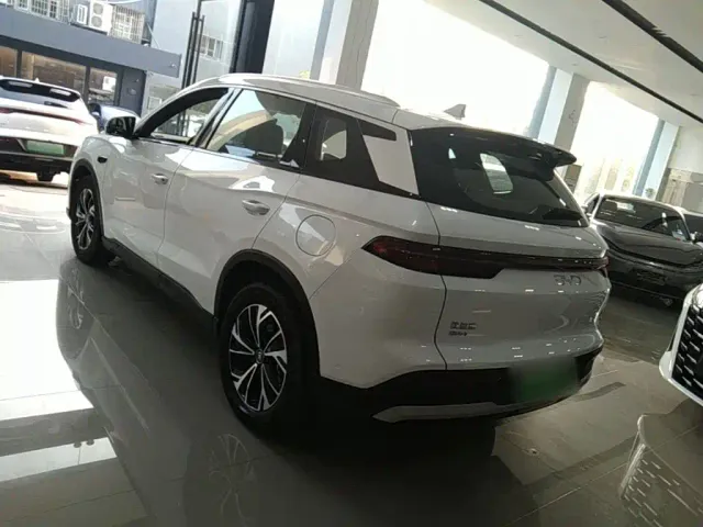 BYD Song Pro — Фото автомобиля 4