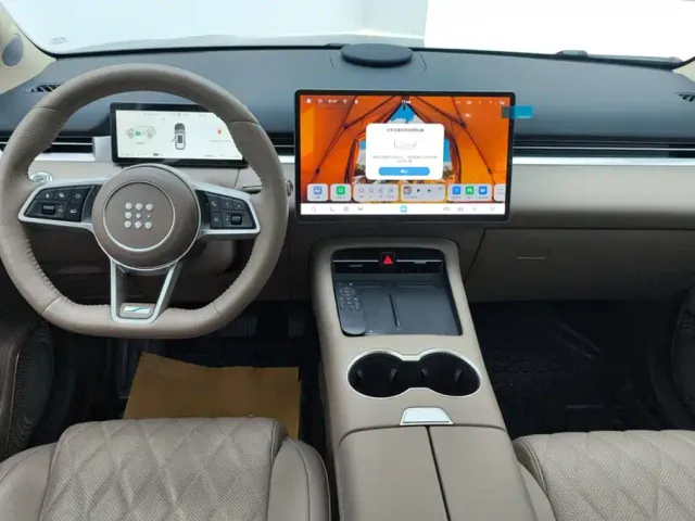 Landian E5 PLUS — Фото автомобиля 12