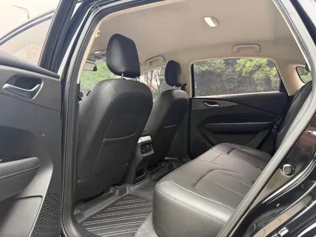 Wuling Starlight — Фото автомобиля 4