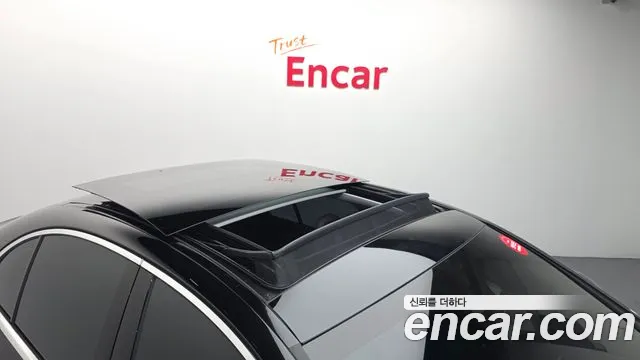 Mercedes-Benz E-Class — Фото автомобиля 27