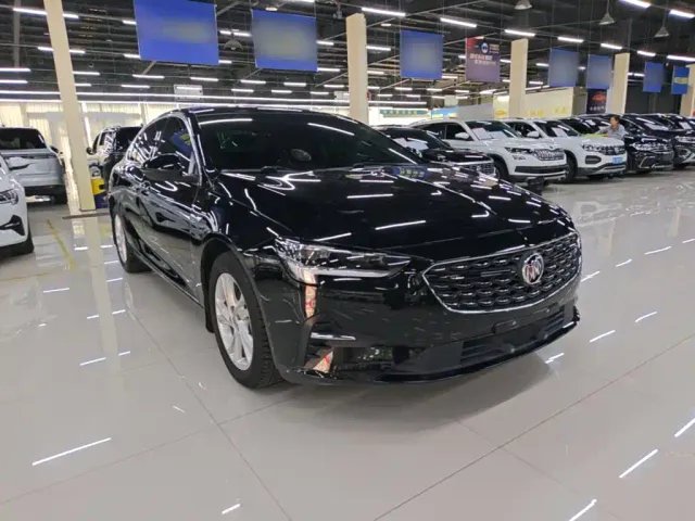 Buick Regal — Фото автомобиля 3