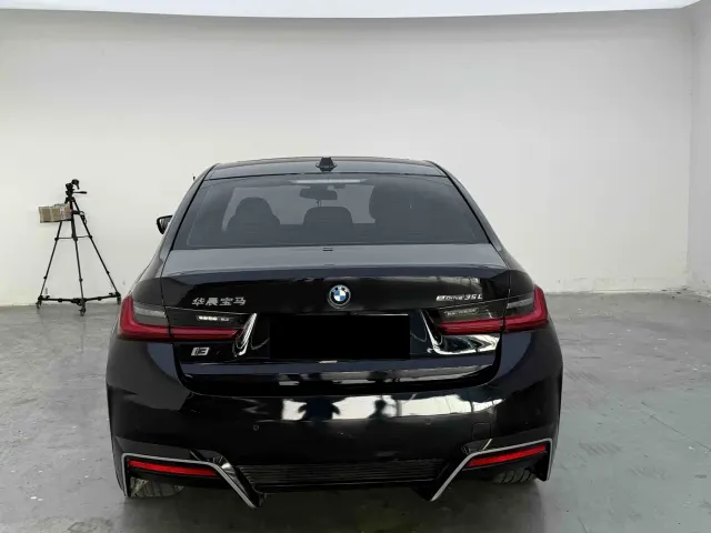 BMW i3 — Фото автомобиля 8