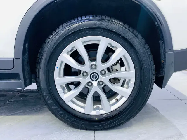 Nissan X-Trail — Фото автомобиля 15