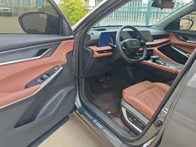 Changan CS75 Plus — Фото автомобиля 15