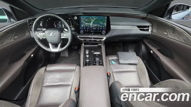 Lexus RX — Фото автомобиля 4