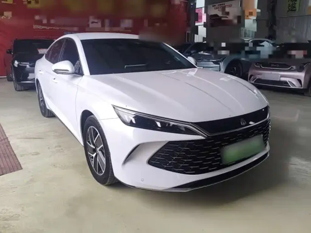 BYD Qin L — Фото автомобиля 3