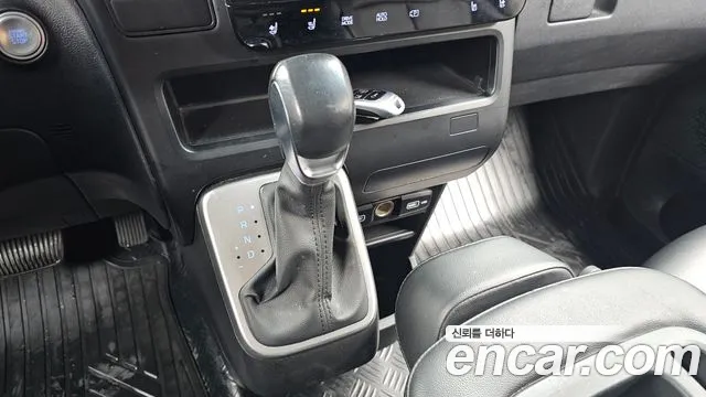 Hyundai Staria Staria Карго 3 места — Фото автомобиля 9