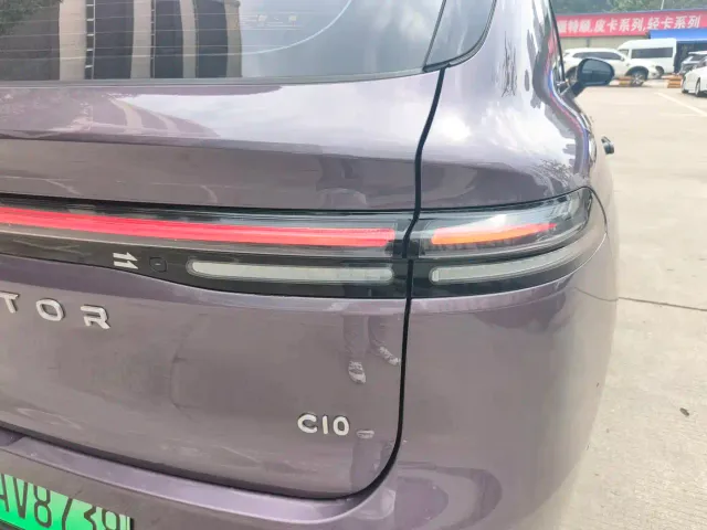 Leapmotor C10 — Фото автомобиля 9