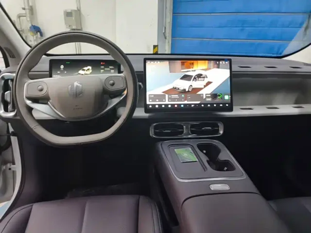 Leapmotor Leapmotor B01 2025 Model 550 Smart Edition — Фото автомобиля 5