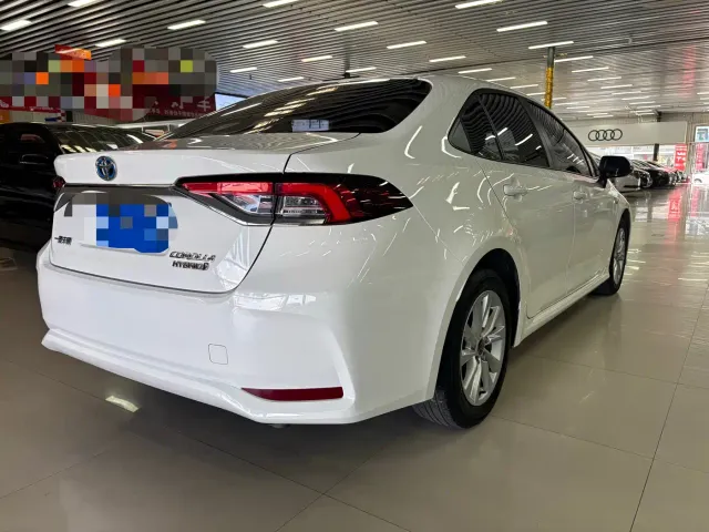 Toyota Corolla — Фото автомобиля 18